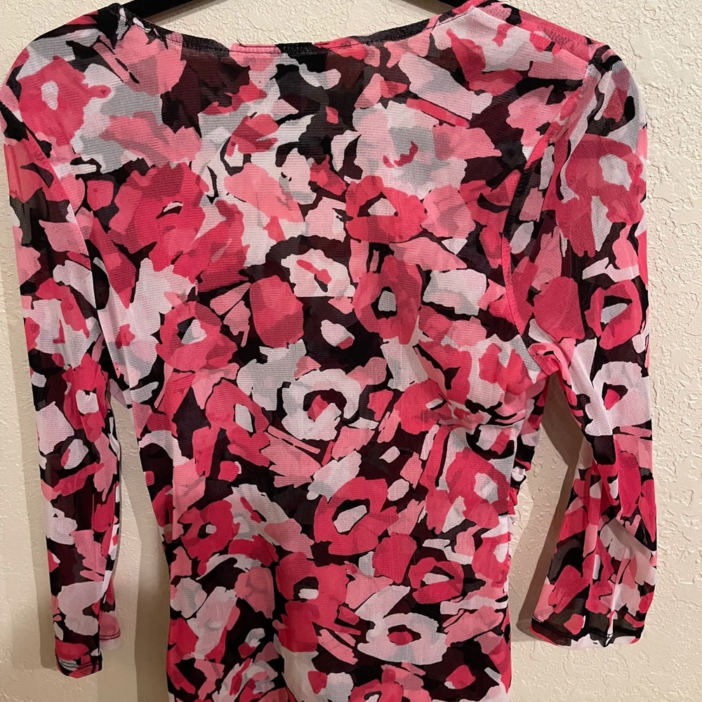 Multiflora (black and pink) top with 3/4 sleeve
